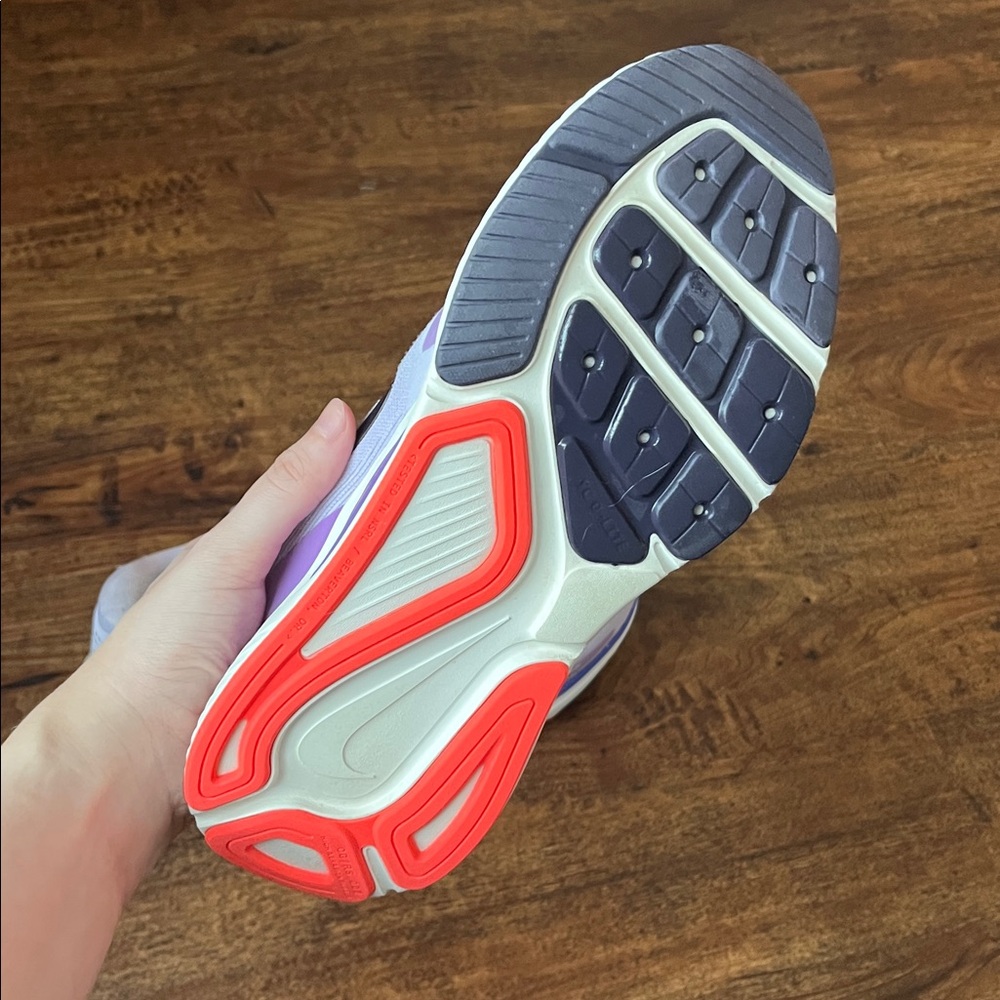 Like New Nike Run Structure 26 Running Shoes - Picture 5 of 12